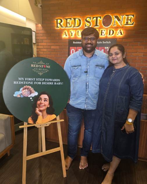 Happy Garbh Sanskar patient sharing her experience at Redstone Ayurveda